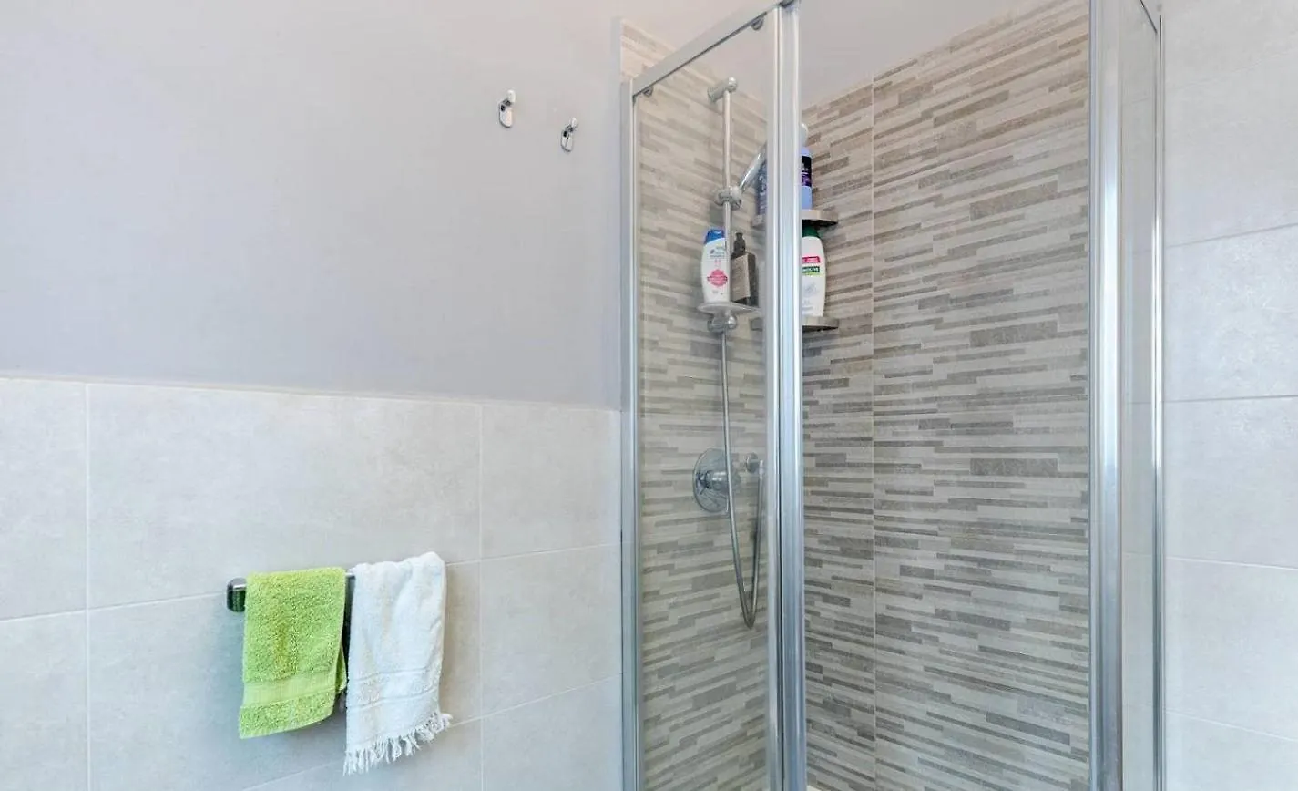 Rome Apartment - 100M Di Fontana Di Trevi Italy