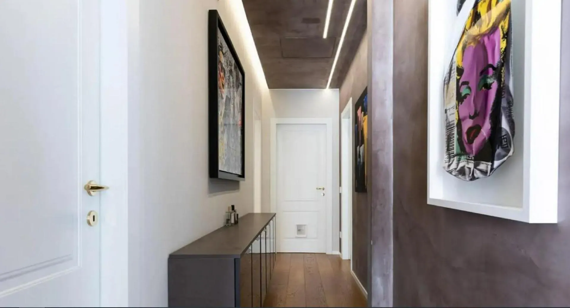 Rome Apartment - 100M Di Fontana Di Trevi 0*,  Italy